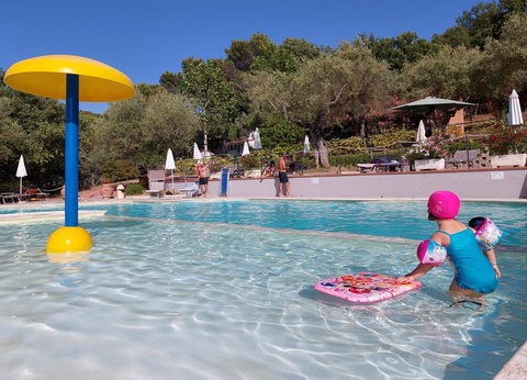 Campeggio Villaggio Cerquestra, 3* - 4