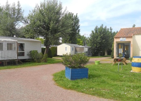 Camping de la Rive, 3* - 6