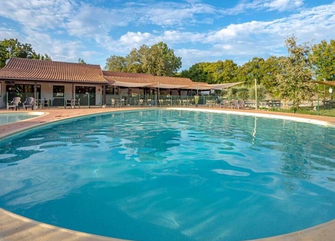 Camping Les Cigales 3* - 65