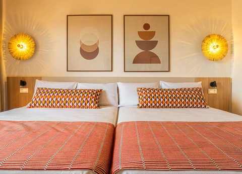 Amusement à Portaventura Park avec demi-pension pour 3 adultes. - 4* - 15