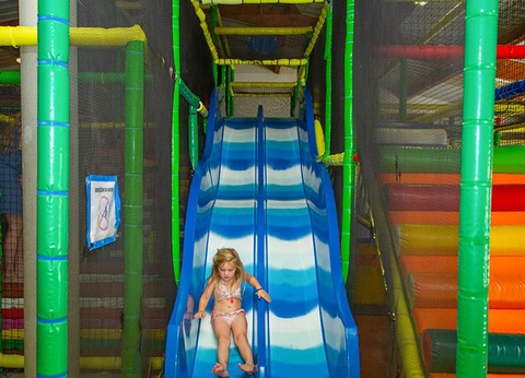 Camping Le Château de Galaure, 4* - 16