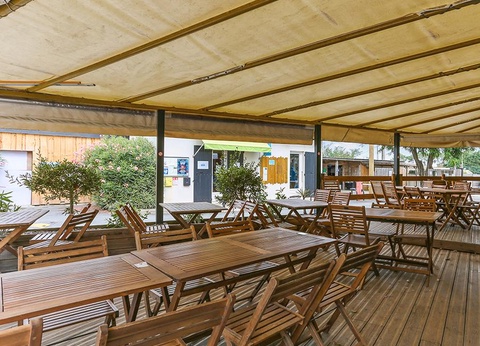 Camping Paradis des Pins - Royan, 4* - 30