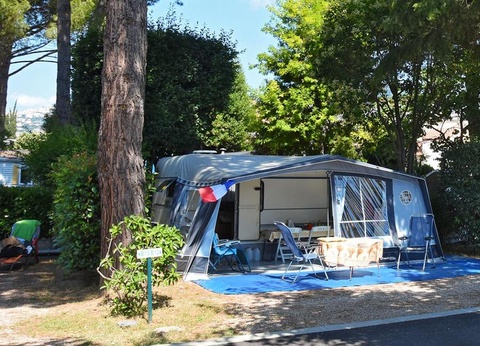 Camping Les Cigales, 4* - 5