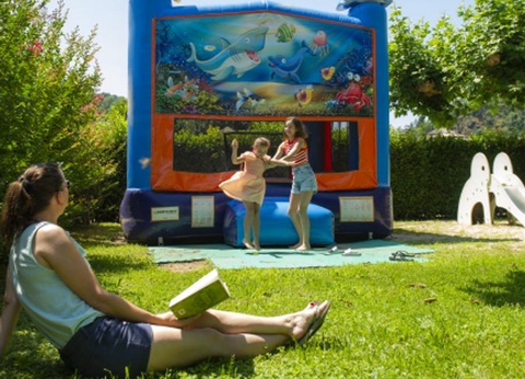 Camping Sea Green Château du Gibanel, 4* - 17