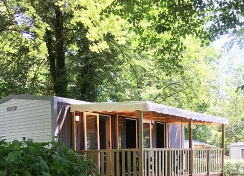 Flower Camping et Base de Loisirs de Rouffiac, 3* - 50