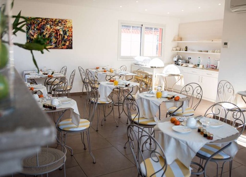 Weekend Romantique dans un village provençal aux portes de Cannes - 3* - 21