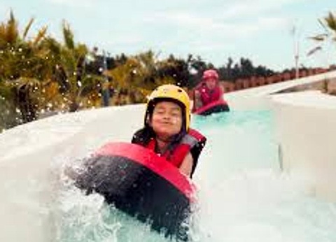 Camping L'Abri des Pins, 4* - 256