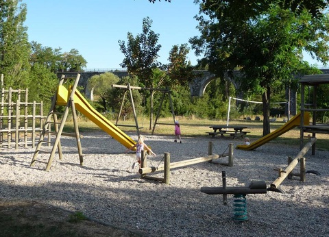 Camping Les Arches, 4* - 78