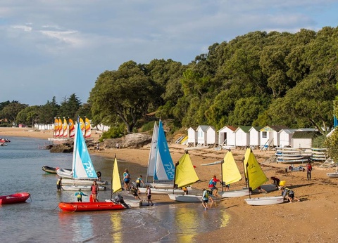 Camping L'Abri des Pins, 4* - 54