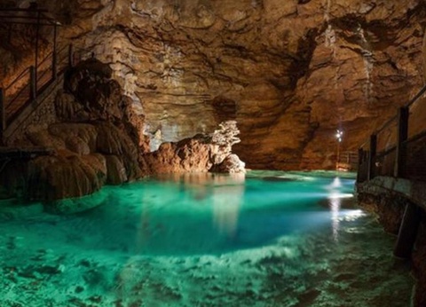 Camping Château de Lacomté, 4* - 34