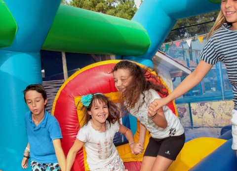 Camping L'Eau Vive, 4* - 47