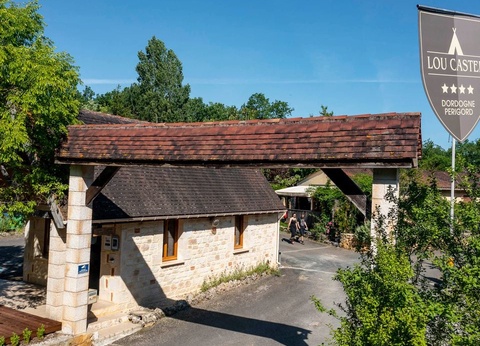 Camping Romanée - Lou Castel, 4* - 31