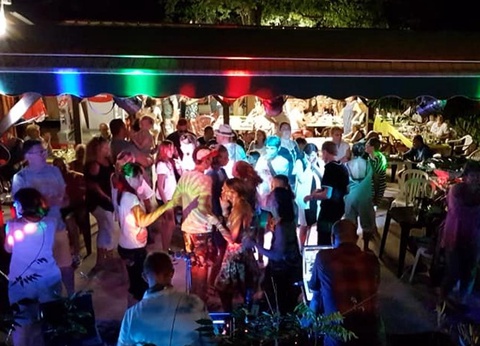 Camping Les Bonnets, 3* - 28