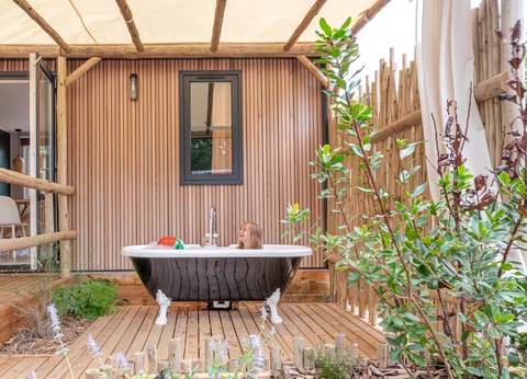 Flower Camping Au Bois des Biches, 4* - 40