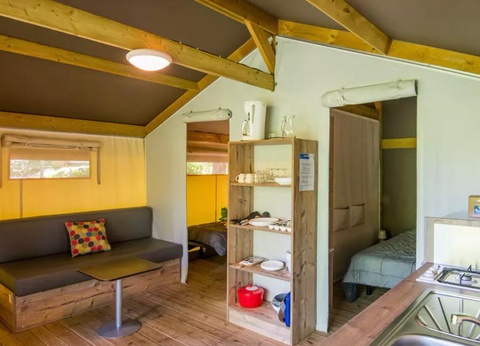 Flower Camping Le Pont du Tarn, 3* - 33