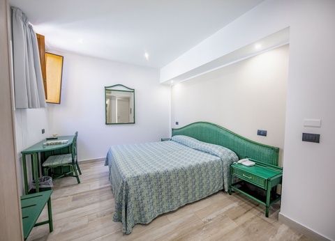 Hôtel Baia del Capitano 4* - 77