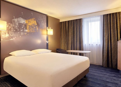 Escapade en amoureux avec bouteille de champagne, au Havre - 4* - 11