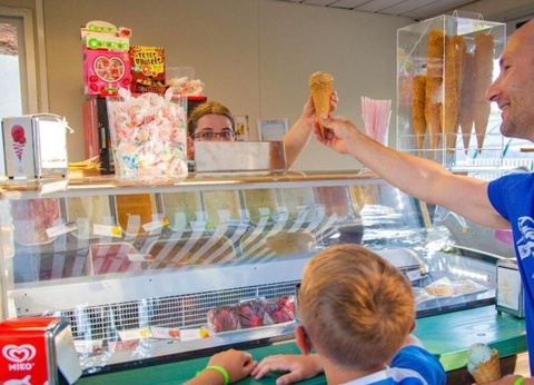 Camping Chateau de Fonrives, 5* - 51