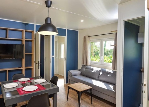 Flower Camping le Kergariou, 3* - 64