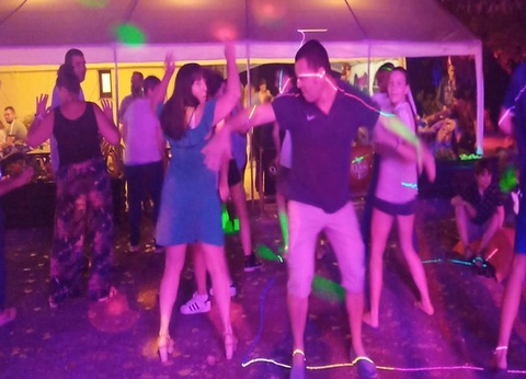 Camping les Etangs du Plessac 4* - 45