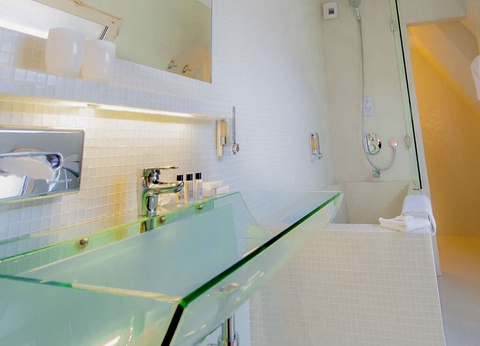 Escapade romantique avec lovebox et champagne au coeur de Nantes - 4* - 21