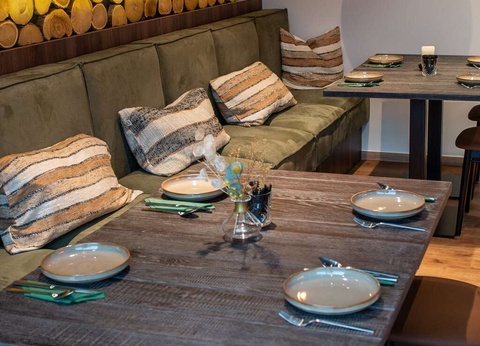 Un voyage au centre de la terre à la découverte de nombreux trésors géologiques... - 4* - 10