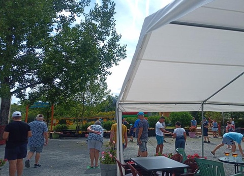 Camping les Etangs du Plessac 4* - 41