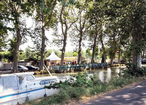 Camping Les Berges du Canal, 4* - 70