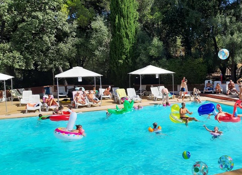 Camping Le Beau Vezé, 4* - 45