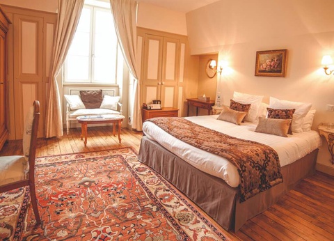 Romance à Saint-Malo avec champagne dans un château du XVIIIème - 4* - 28