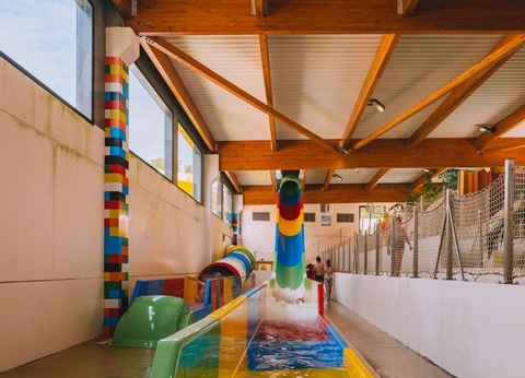 Camping Les Genêts, 5* - 12