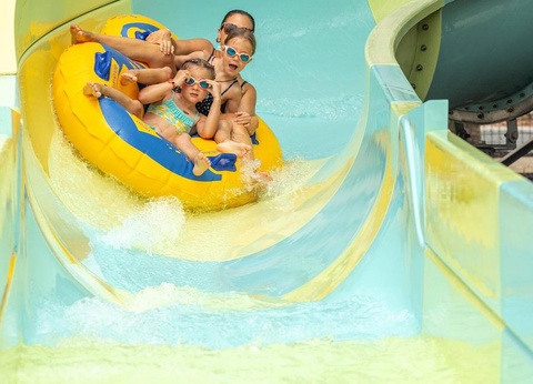 Camping Oasis et California, 4* - 7