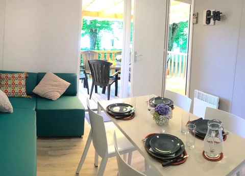 Flower Camping et Base de Loisirs de Rouffiac, 3* - 26