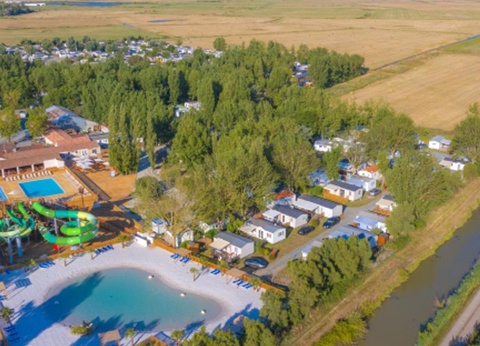 Aunis Club Vendée, 4* - 67