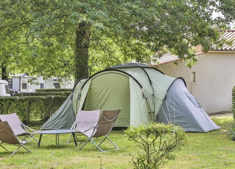 Flower Camping Le Val De Vie, 4* - 33