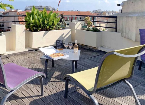 Séjour dans la carré d'or à Nice avec champagne et macarons - 4* - 4