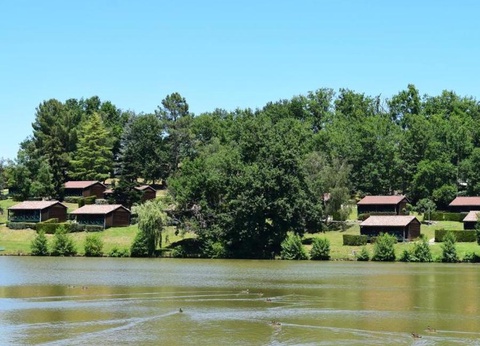 Camping et Village Vacances Le Lac - 12