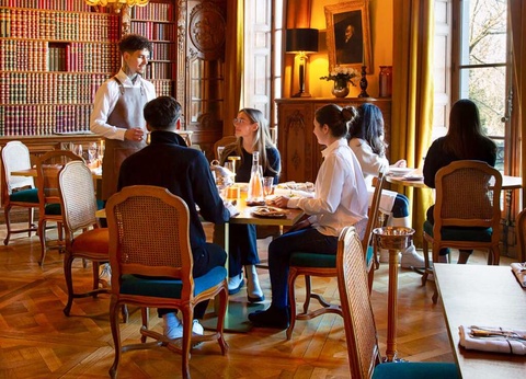 Séjournez dans la plus belle suite du domaine avec une vue panoramique - 4* - 7