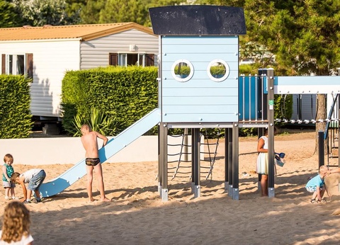 Camping La Parée du Jonc, 3* - 10