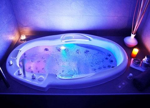 Reposez-vous à Valence dans un hôtel 4* moderne avec piscine et profitez du petit déjeuner inclus - 4* - 17