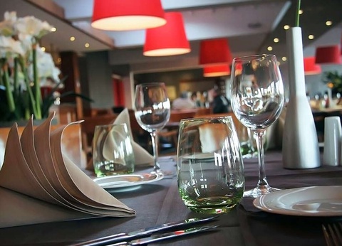 Séjour détente avec massage en duo, dîner gourmand, spa et piscine - 4* - 14