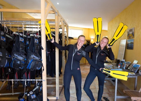 Camping International, 4* - 8