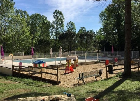 Camping Le Graniers, 3* - 6