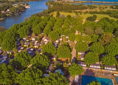 Camping La Plage d'Argens, 4* - 28