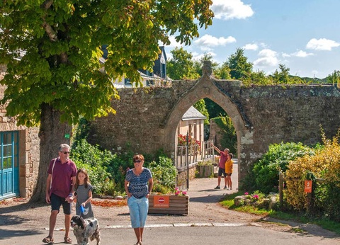 Camping Domaine de Kermario, 4* - 6