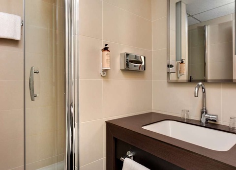 Prenez-soin de vous dans la ville de Vichy, avec petit-déjeuner inclus - 4* - 14