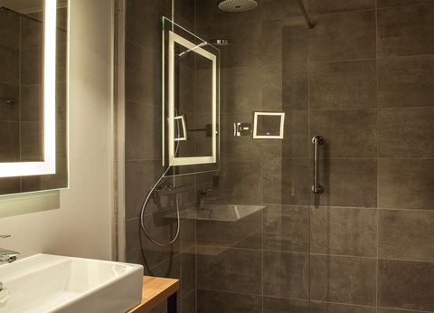 Repos et détente avec massage + accès spa au centre de Liège - 4* - 36