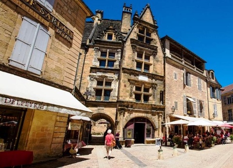 Camping Le Pont de Mazerat, 4* - 46