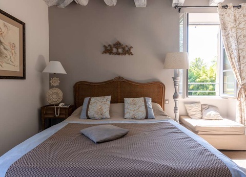 Escapade avec spa et dîner à Auriac-du-Périgord en Dordogne - 3* - 28