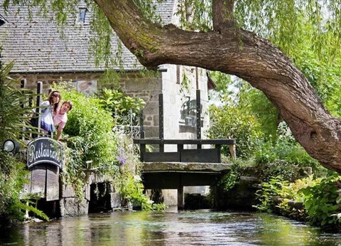 Flower Camping le Kergariou, 3* - 59